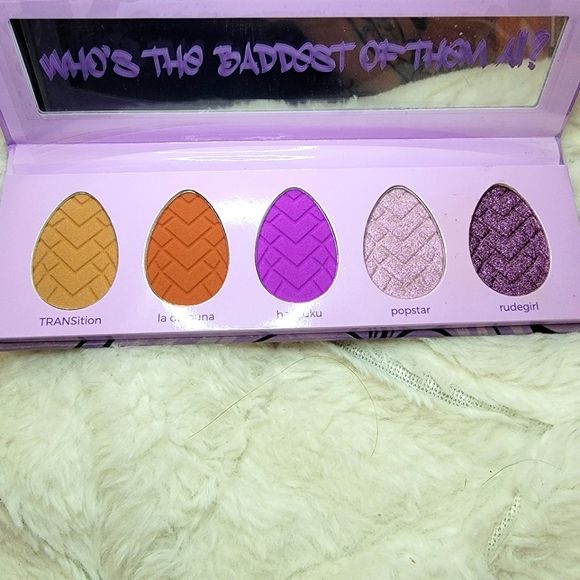 ⏬️CLEARANCE 💥Dragun Beauty Fantasy Palette Vol.I & Vol.ll Bundle! - Picture 4 of 6